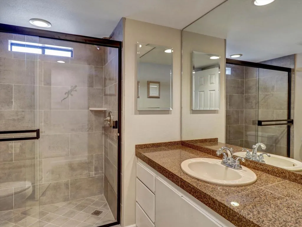 21-73540 Adobe Springs Dr-21