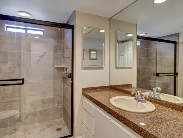 21-73540 Adobe Springs Dr-21