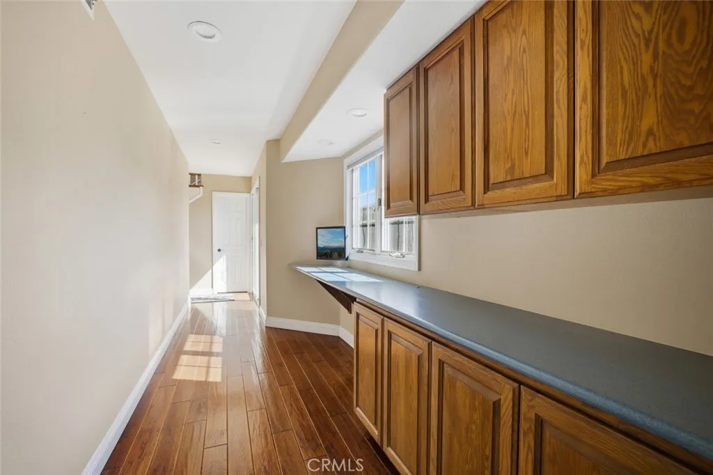 2033 Holiday, Newport Beach, California 92660 home-pic-37