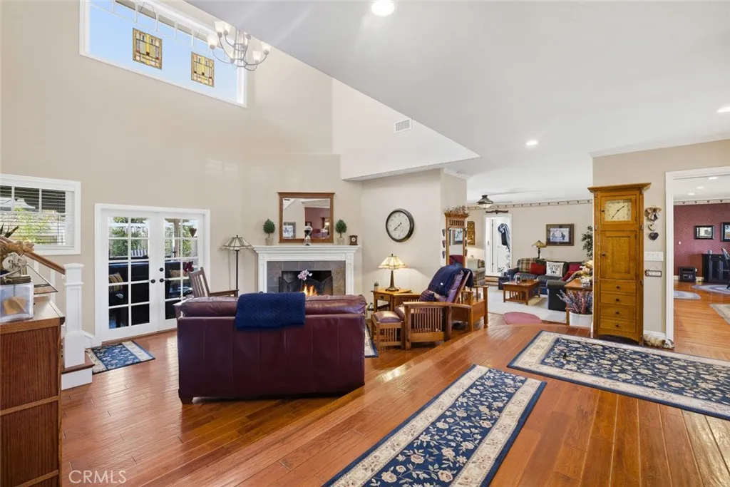 2033 Holiday, Newport Beach, California 92660 home-pic-10