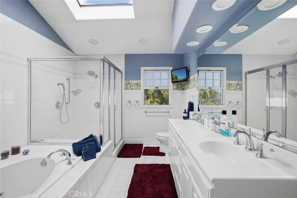 2033 Holiday, Newport Beach, California 92660 home-pic-41