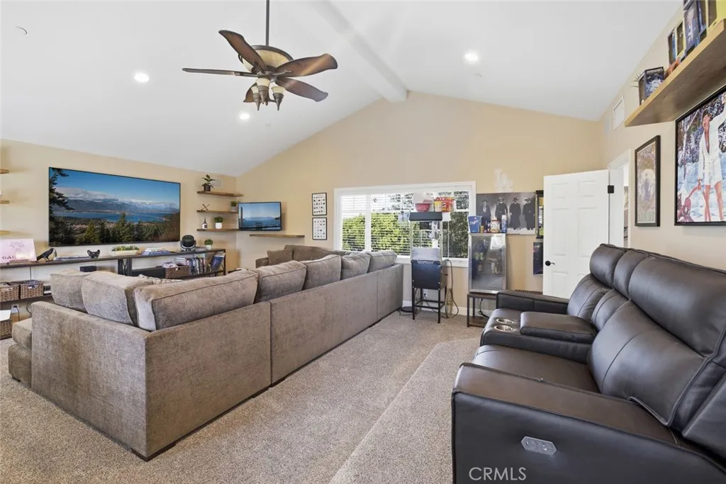 2033 Holiday, Newport Beach, California 92660 home-pic-3