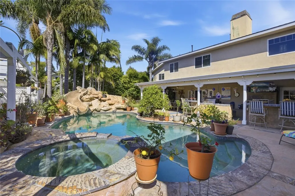 2033 Holiday, Newport Beach, California 92660 home-pic-51