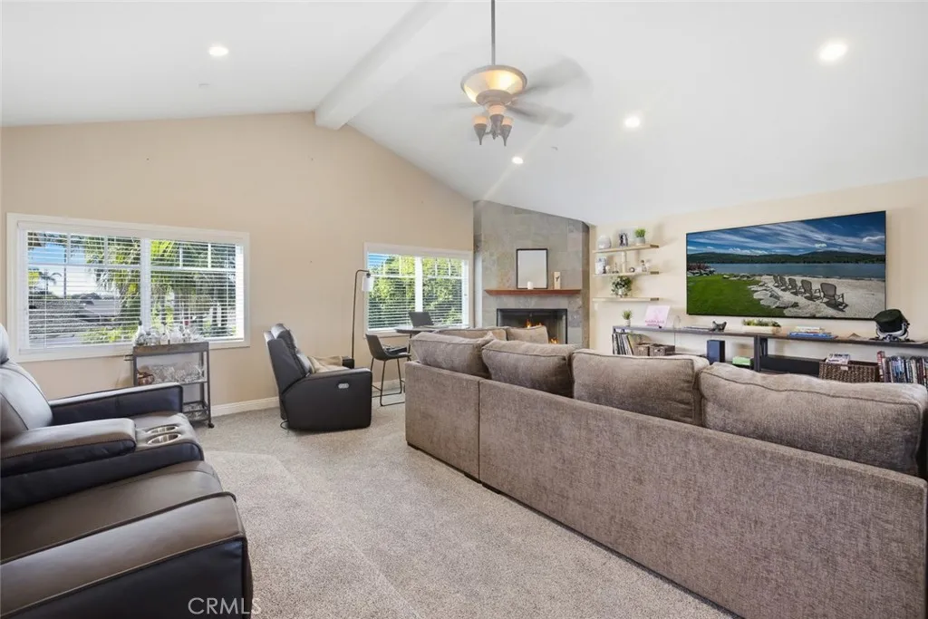 2033 Holiday, Newport Beach, California 92660 home-pic-5