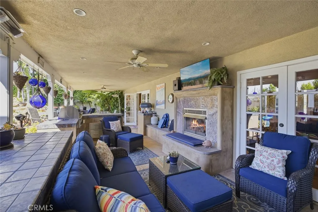 2033 Holiday, Newport Beach, California 92660 home-pic-52