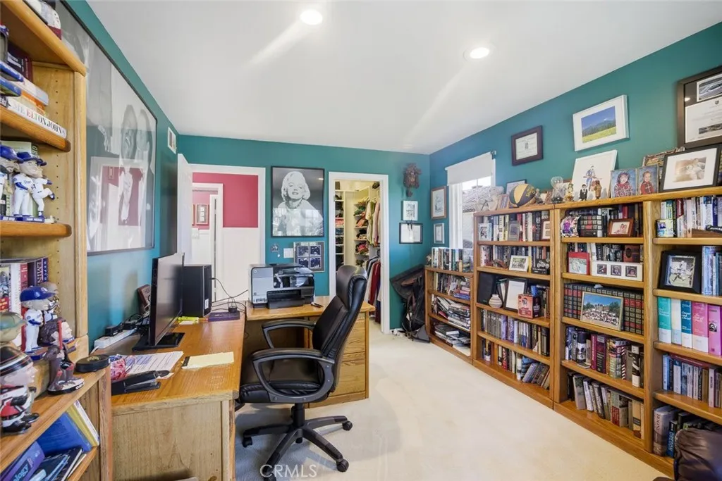 2033 Holiday, Newport Beach, California 92660 home-pic-30