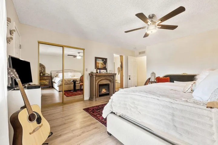 rose44