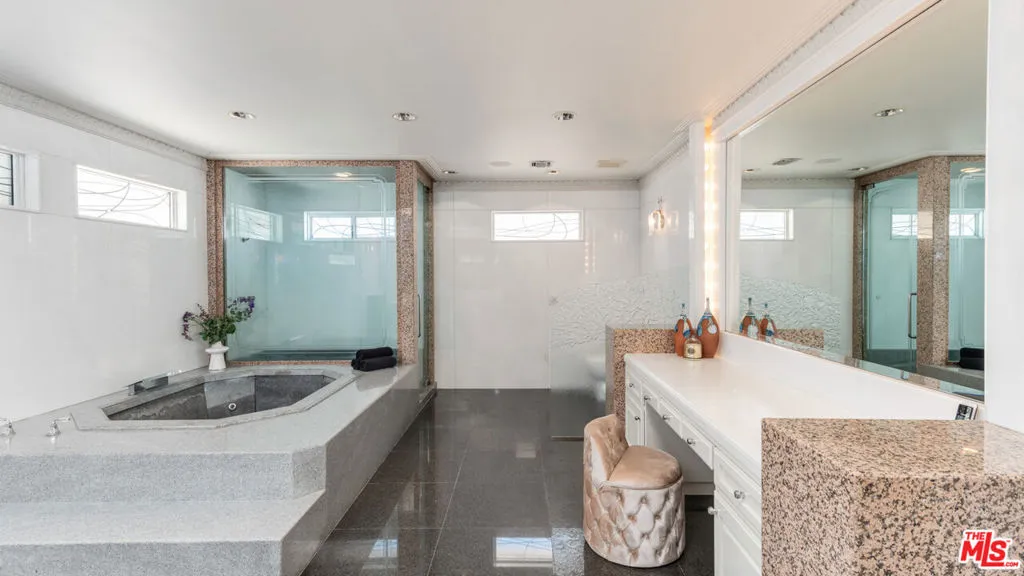 29000 Cliffside Drive, Malibu, California 90265 home-pic-45