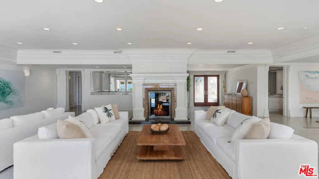29000 Cliffside Drive, Malibu, California 90265 home-pic-17