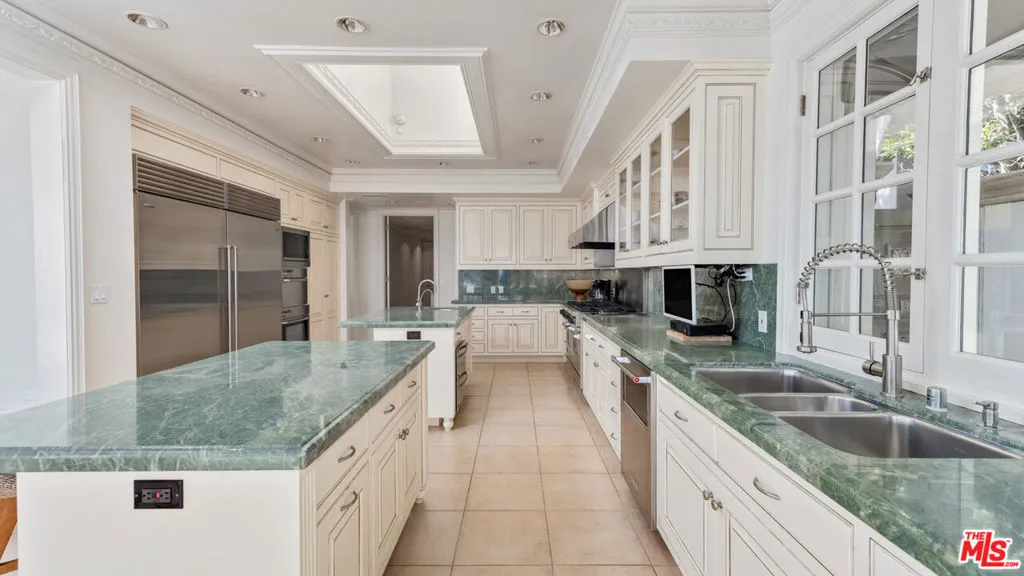29000 Cliffside Drive, Malibu, California 90265 home-pic-28