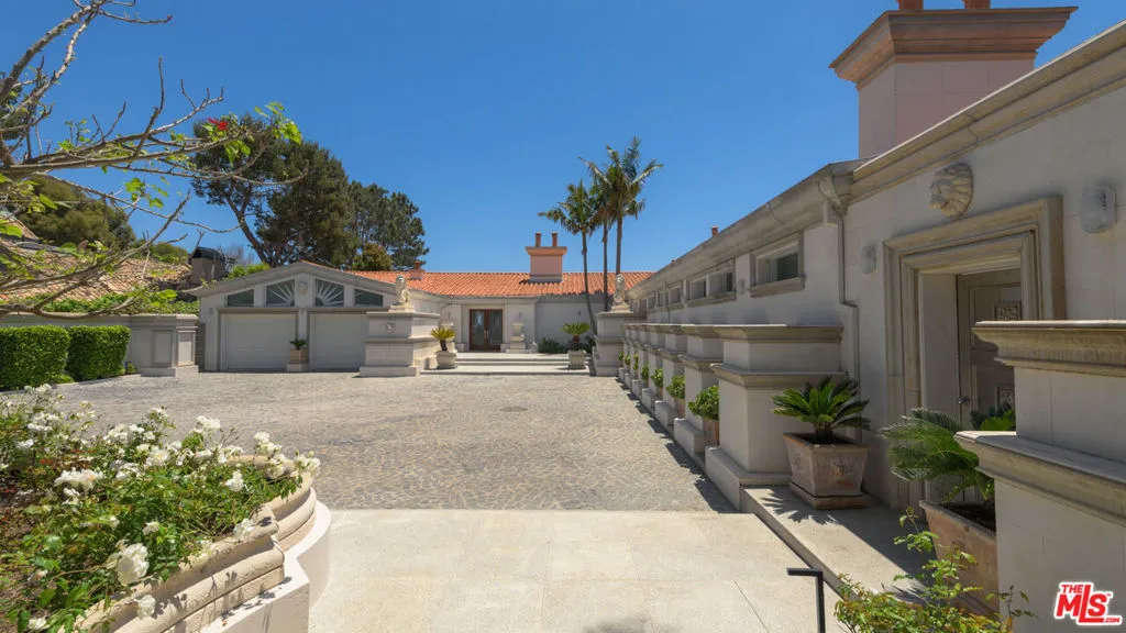 29000 Cliffside Drive, Malibu, California 90265 home-pic-10