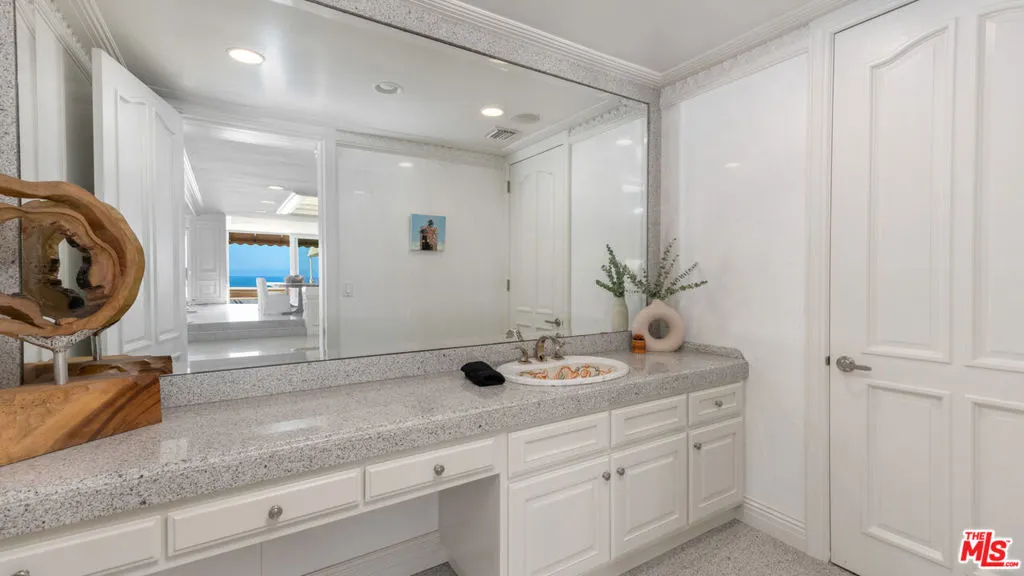 29000 Cliffside Drive, Malibu, California 90265 home-pic-53