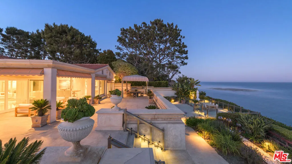 29000 Cliffside Drive, Malibu, California 90265 home-pic-2