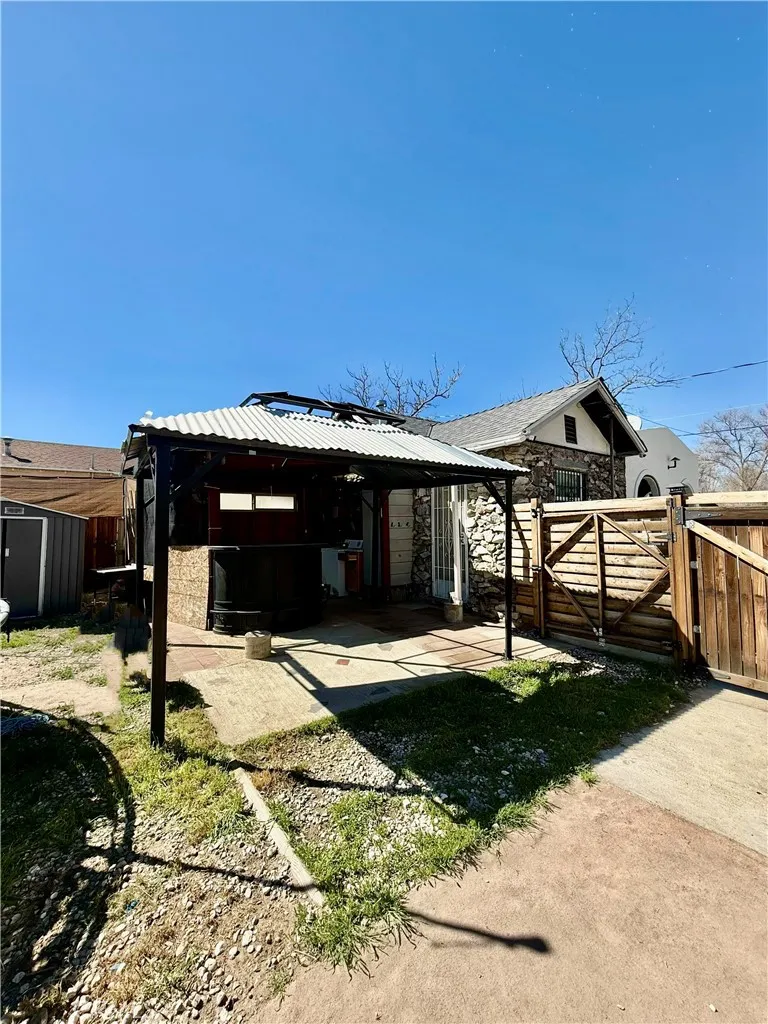 15763 Cottonwood, Victorville, California 92395 home-pic-9