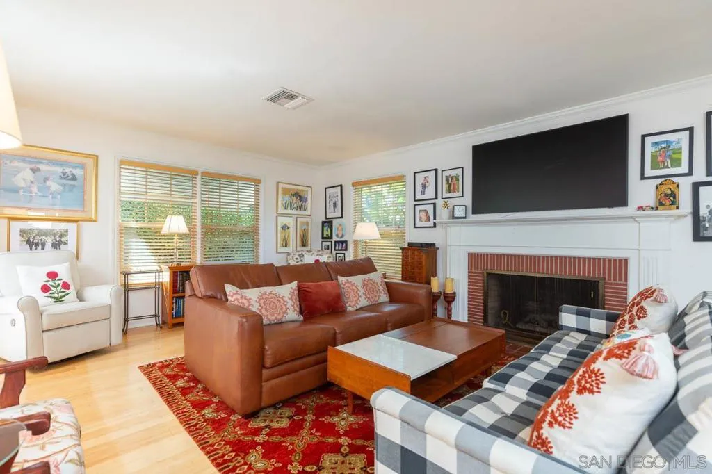 951 55 B, Coronado, California 92118 home-pic-2