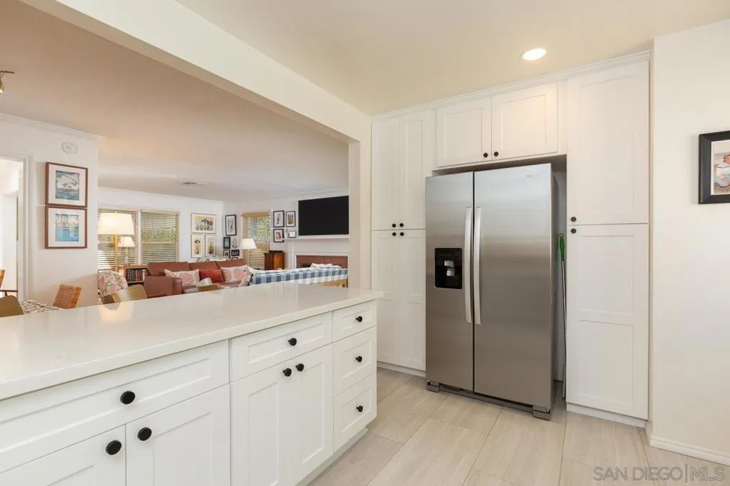 951 55 B, Coronado, California 92118 home-pic-9