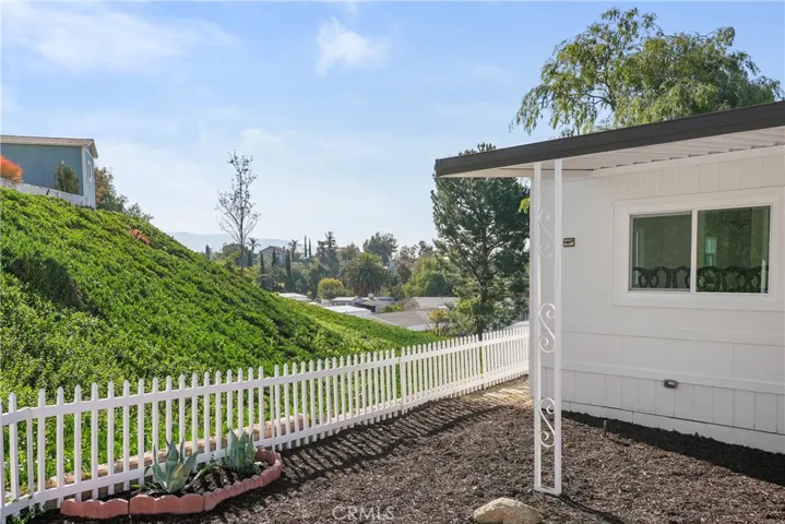 Green space behind home with a peek-a-boo view!!