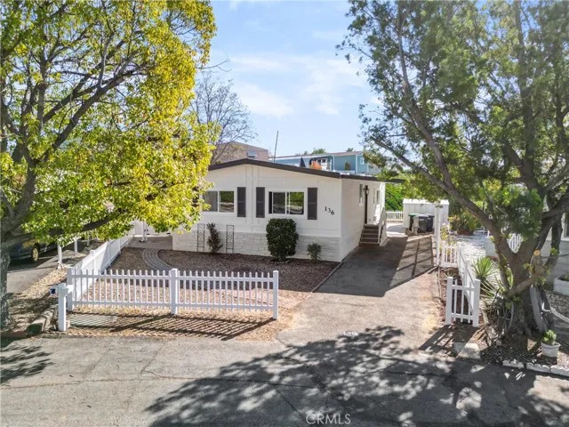 Gorgeous Curb Appeal in this Cul De Sac home Great front yard!
