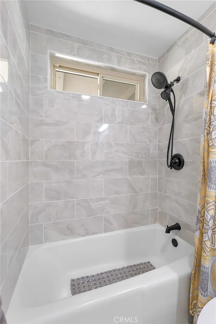 7432 Dumosa, Yucca Valley, California 92284 home-pic-14