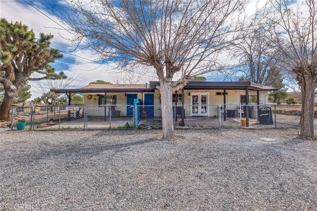 7432 Dumosa, Yucca Valley, California 92284 home-pic-27