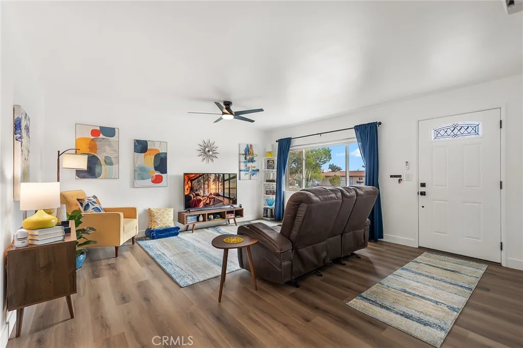 7432 Dumosa, Yucca Valley, California 92284 home-pic-8