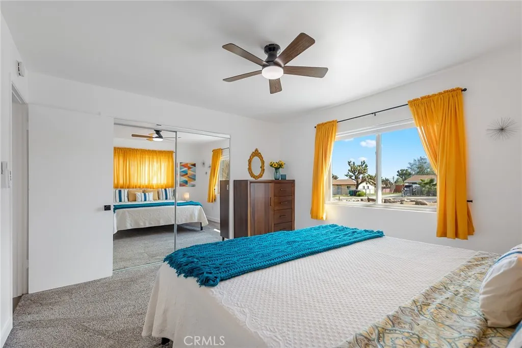 7432 Dumosa, Yucca Valley, California 92284 home-pic-12