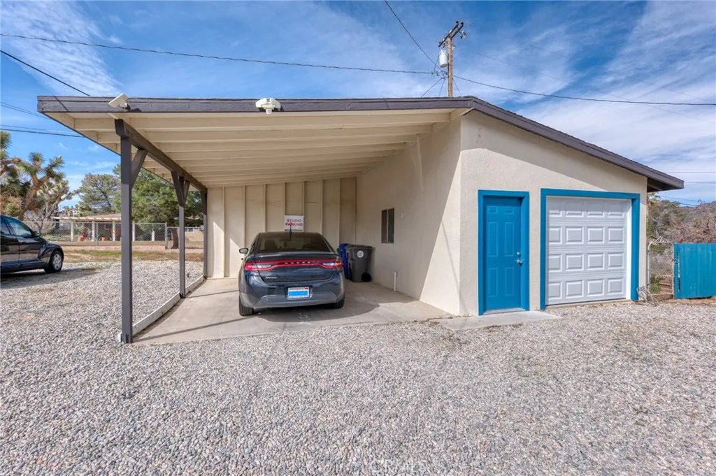 7432 Dumosa, Yucca Valley, California 92284 home-pic-25