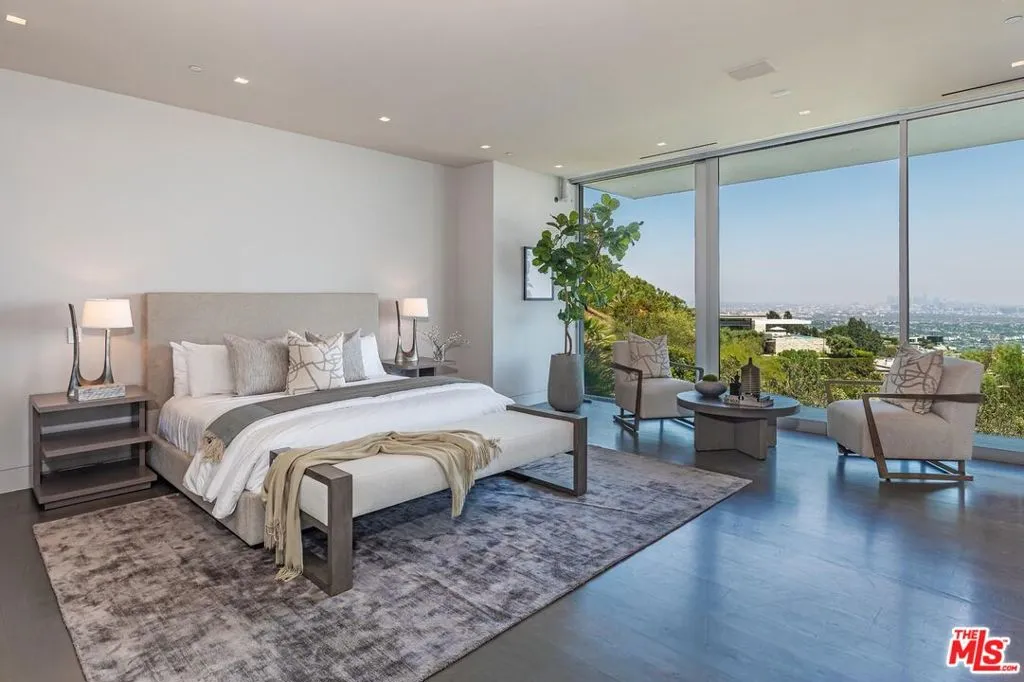 9150 Oriole Way, Los Angeles, California 90069 home-pic-21
