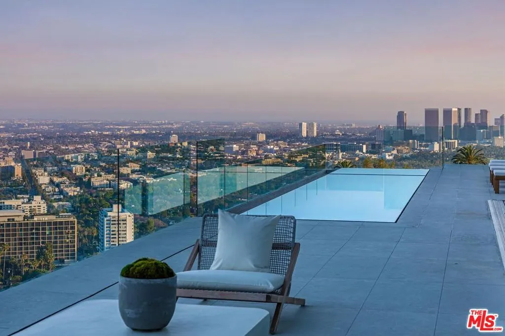 9150 Oriole Way, Los Angeles, California 90069 home-pic-29