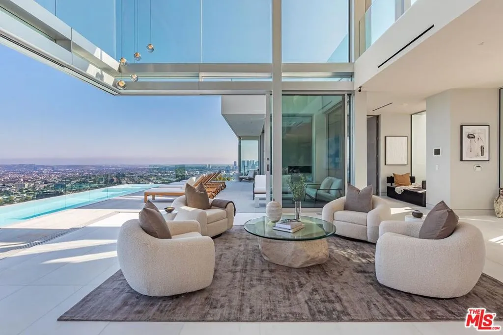9150 Oriole Way, Los Angeles, California 90069 home-pic-7
