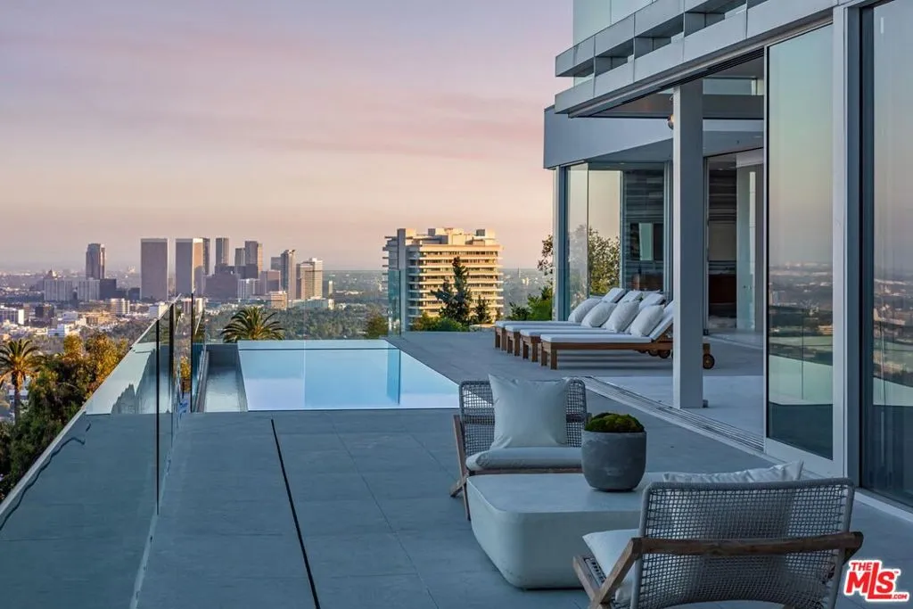 9150 Oriole Way, Los Angeles, California 90069 home-pic-28