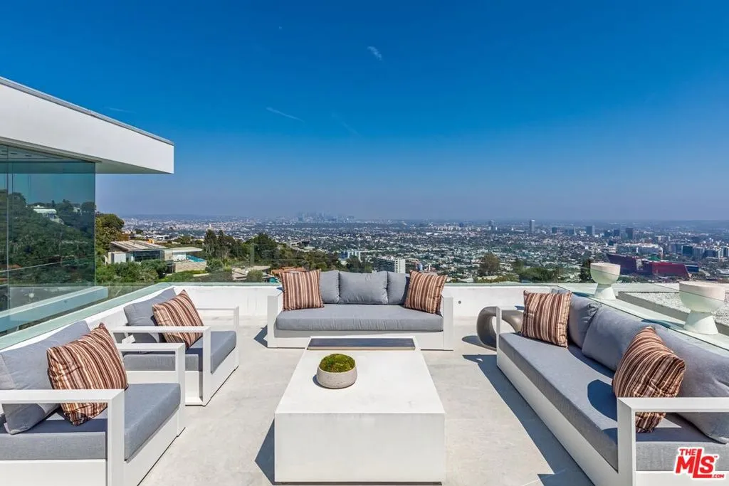 9150 Oriole Way, Los Angeles, California 90069 home-pic-27