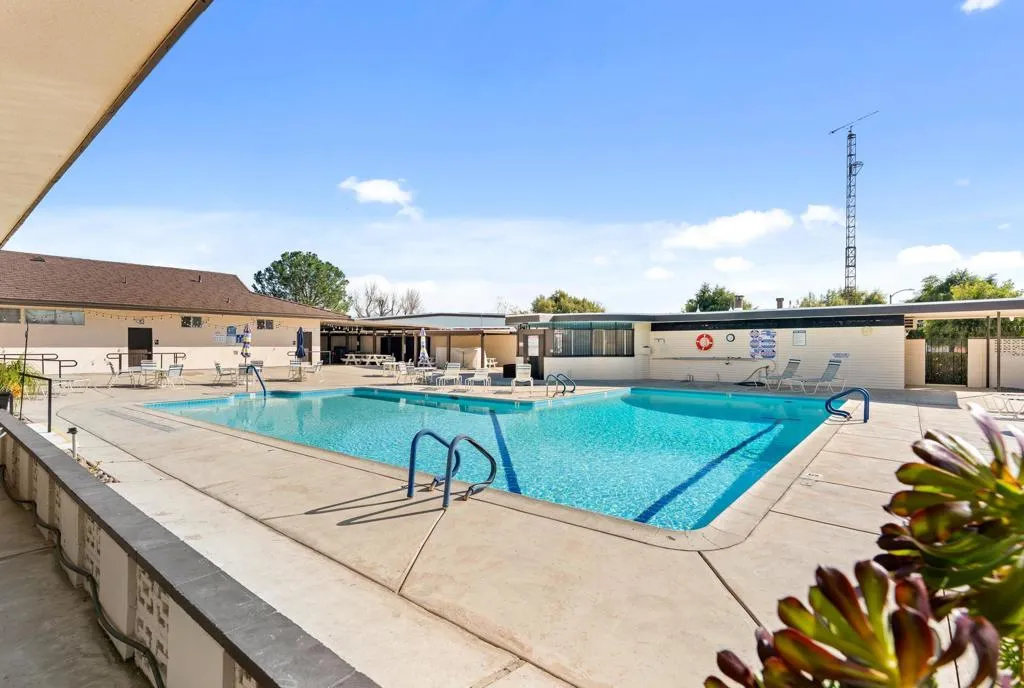 381 Olympia Way, Hemet, California 92543 home-pic-35