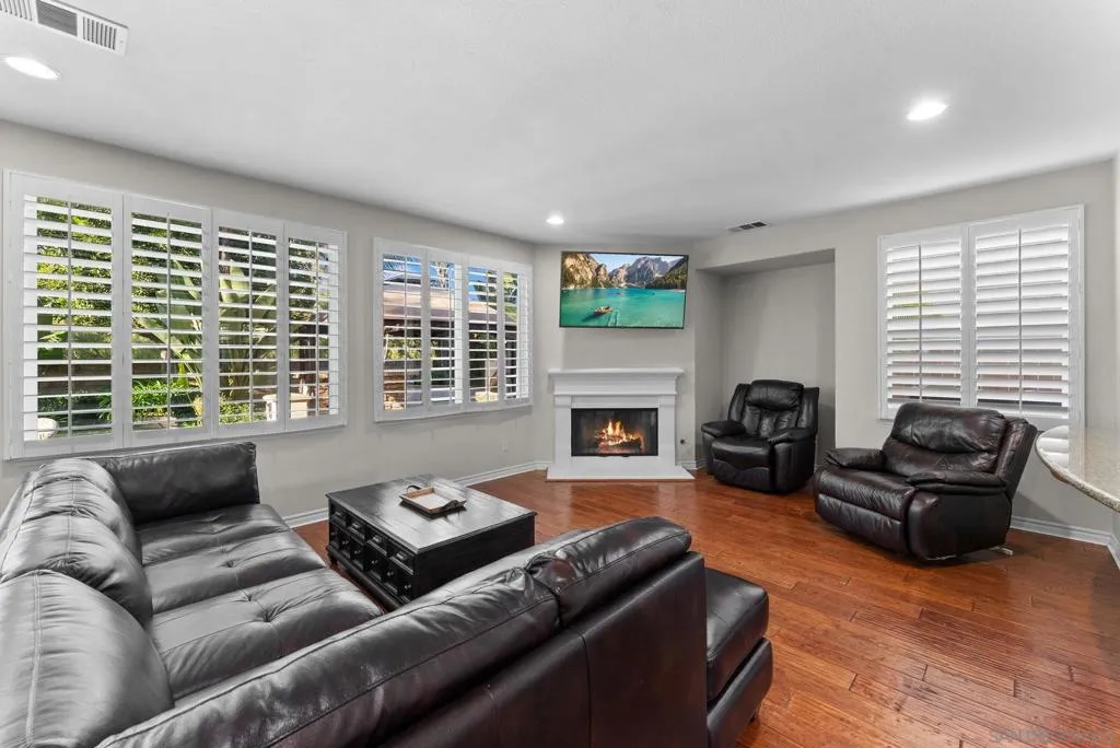 , Chula Vista, California 91914 home-pic-10
