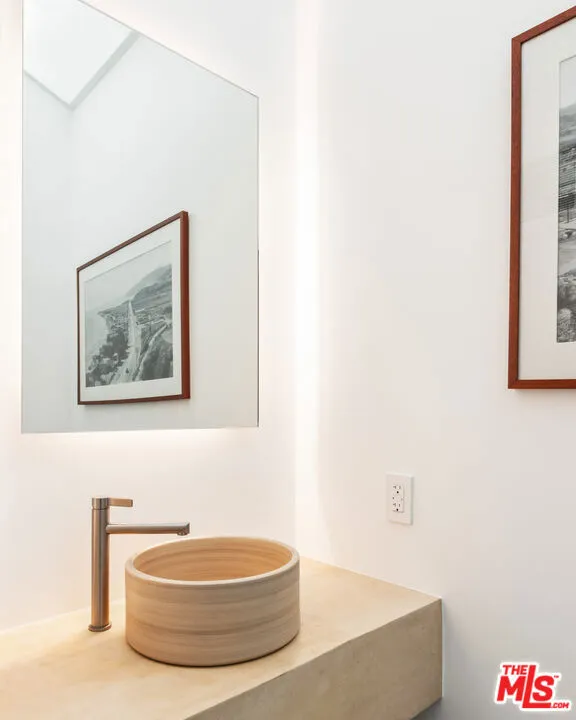 22822 Pacific Coast Highway, Malibu, California 90265 home-pic-16