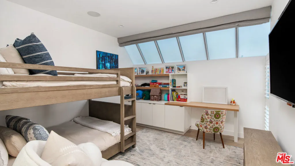 22822 Pacific Coast Highway, Malibu, California 90265 home-pic-22