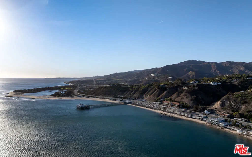 22822 Pacific Coast Highway, Malibu, California 90265 home-pic-35