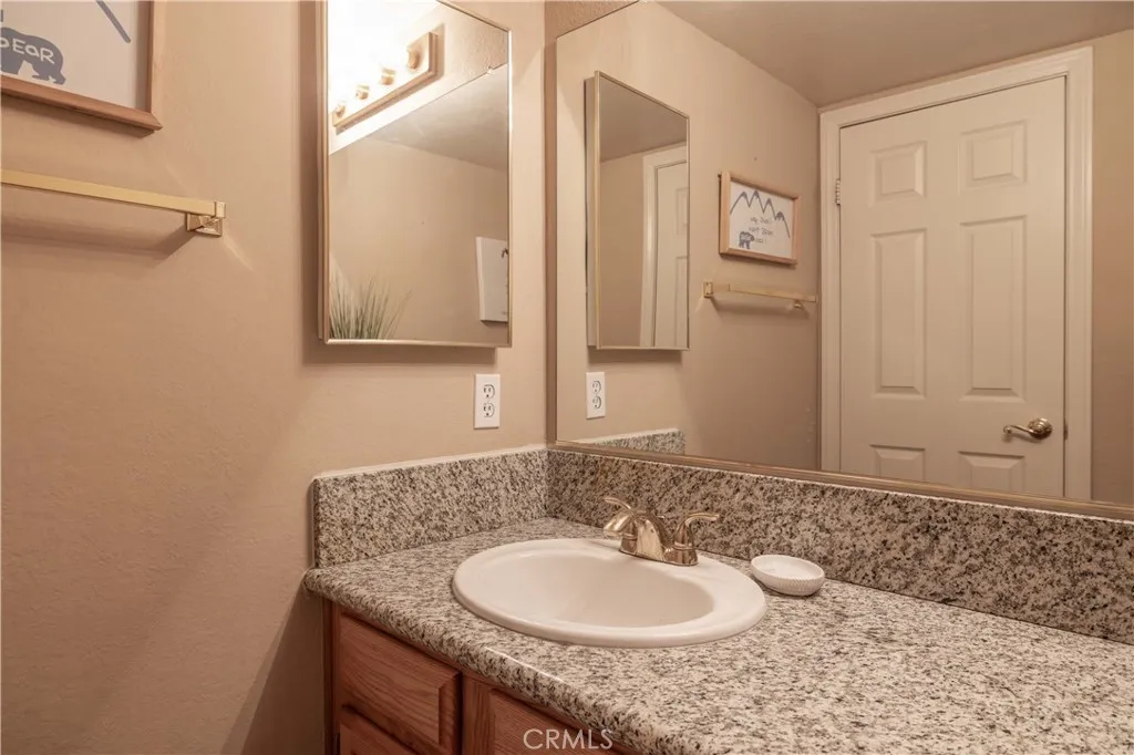 43093 Goldmine Woods, Big Bear Lake, California 92315 home-pic-17