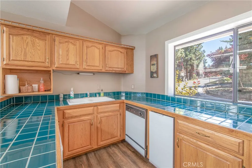 43093 Goldmine Woods, Big Bear Lake, California 92315 home-pic-27