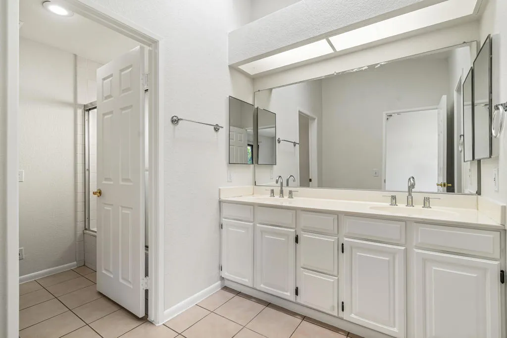30320 Travis Avenue, Cathedral City, California 92234 home-pic-26