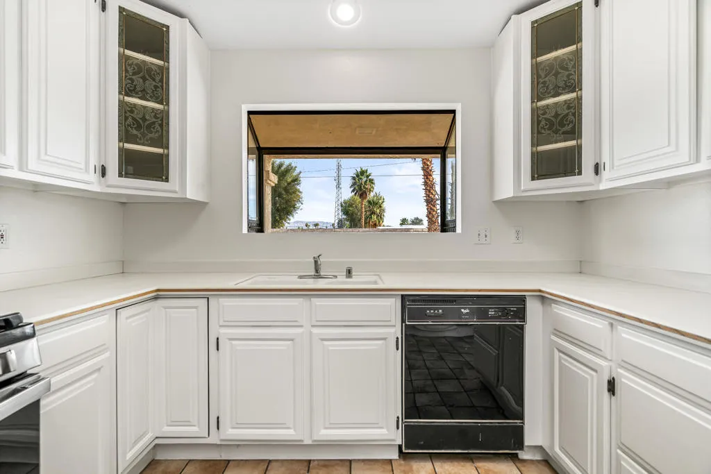 30320 Travis Avenue, Cathedral City, California 92234 home-pic-15