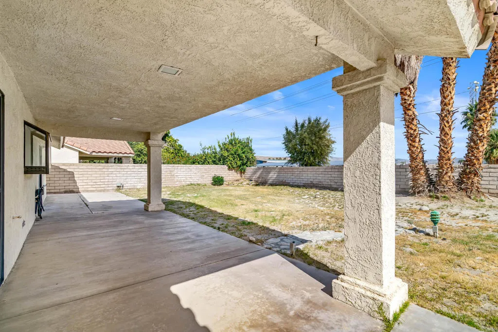 30320 Travis Avenue, Cathedral City, California 92234 home-pic-30