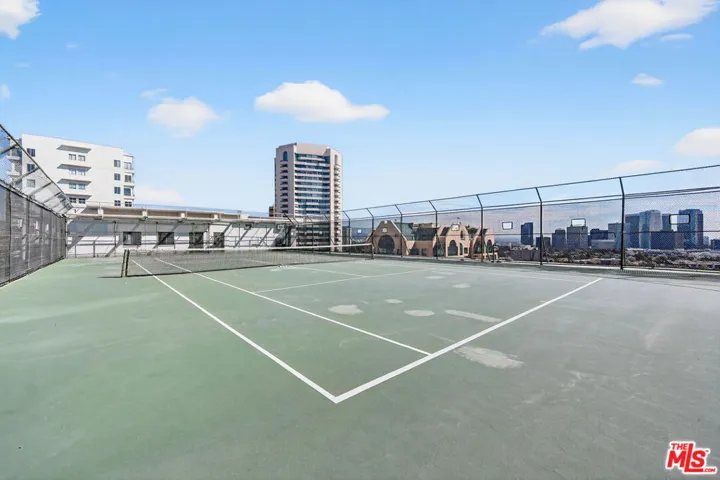 rooftop tennis courts