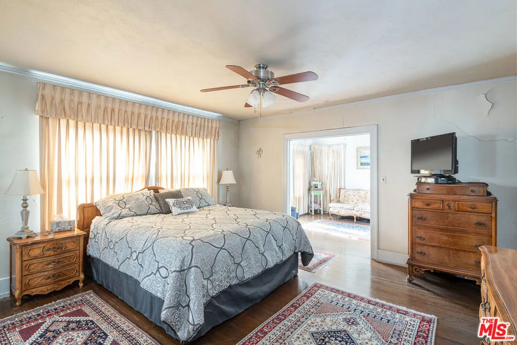 5231 Franklin Avenue, Los Angeles, California 90027 home-pic-16