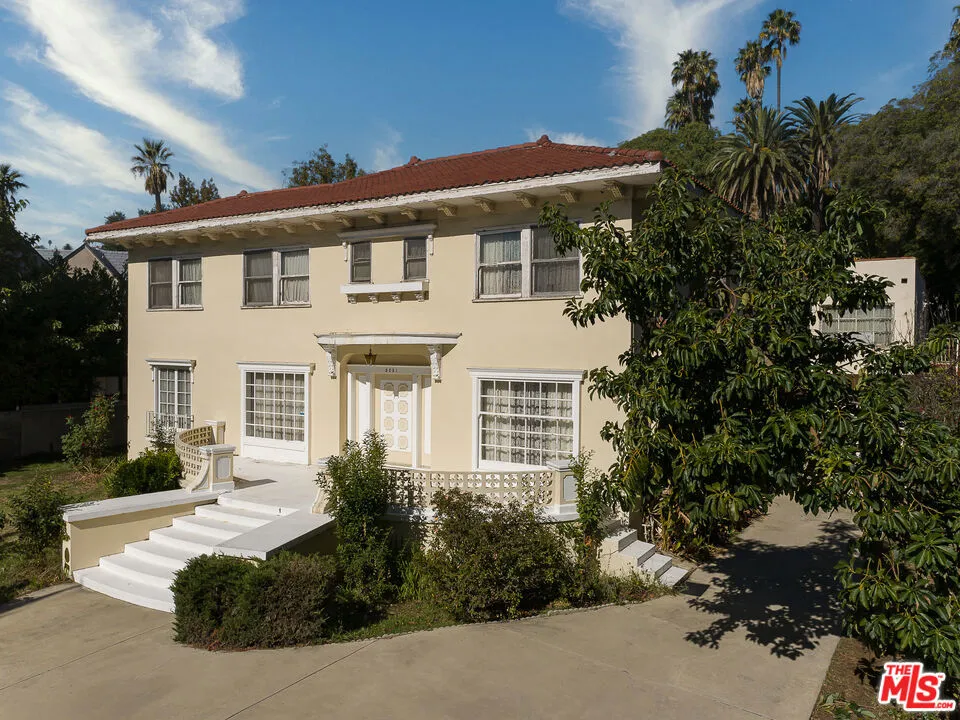 5231 Franklin Avenue, Los Angeles, California 90027 home-pic-1