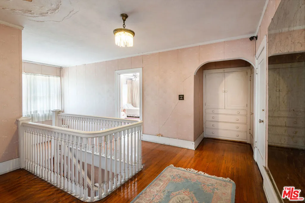 5231 Franklin Avenue, Los Angeles, California 90027 home-pic-15