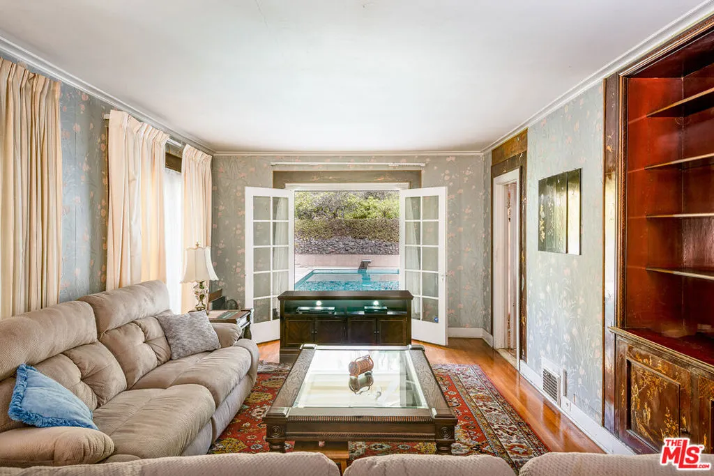 5231 Franklin Avenue, Los Angeles, California 90027 home-pic-6