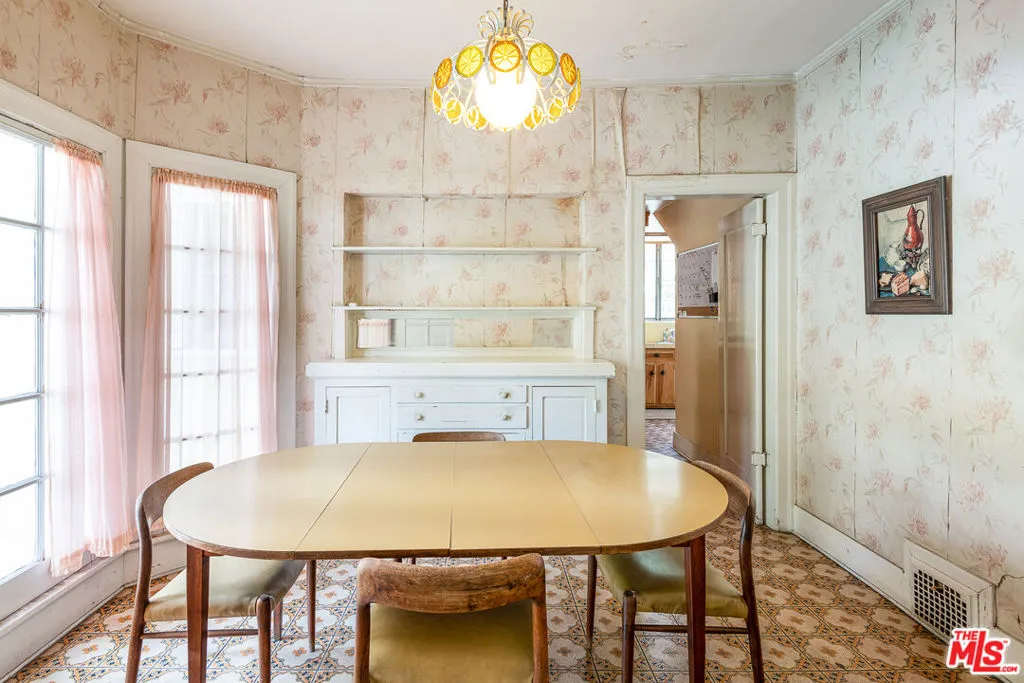5231 Franklin Avenue, Los Angeles, California 90027 home-pic-13