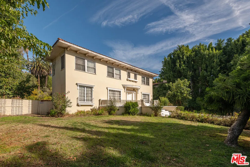 5231 Franklin Avenue, Los Angeles, California 90027 home-pic-3