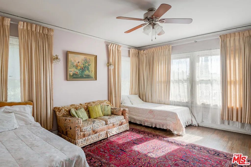 5231 Franklin Avenue, Los Angeles, California 90027 home-pic-21
